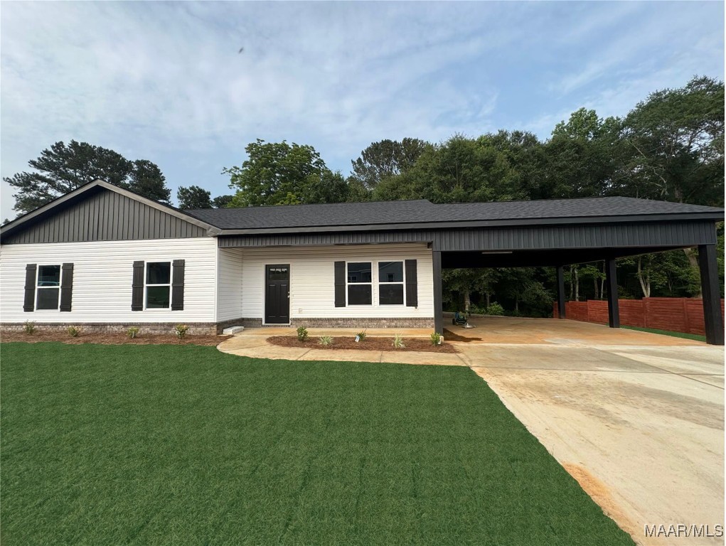 105 Neenan Drive