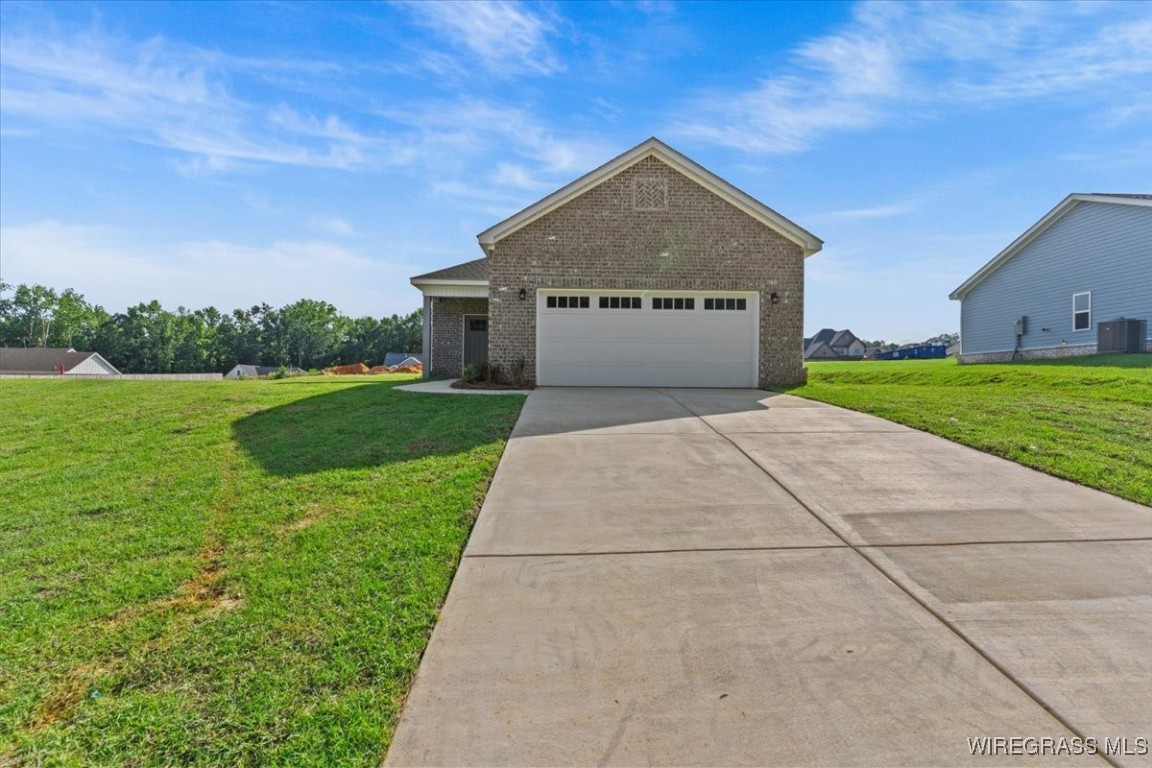 106 Neenan Drive