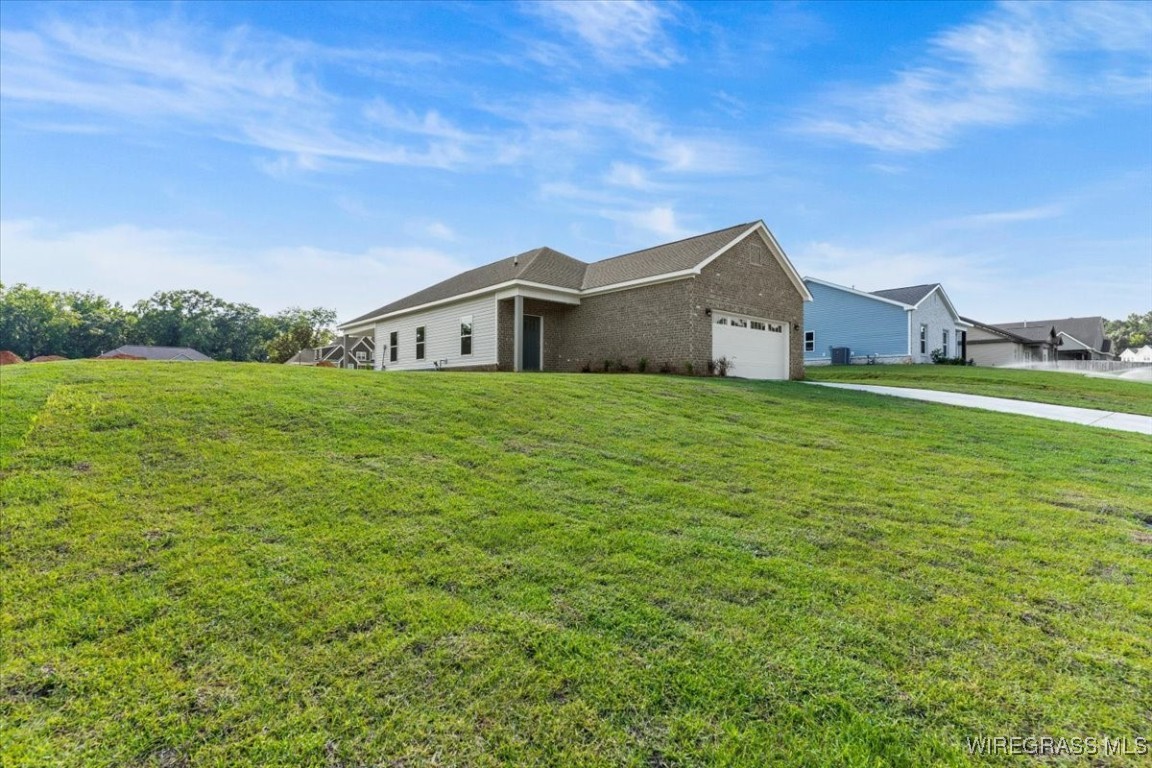 106 Neenan Drive