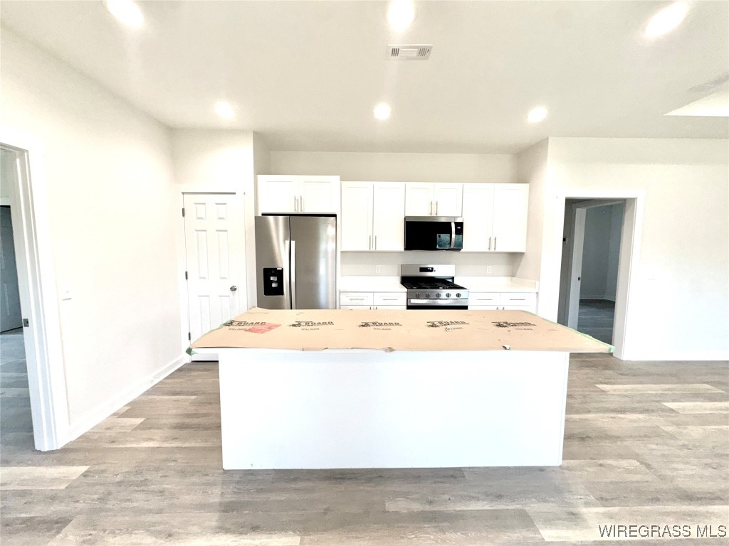 106 Neenan Drive