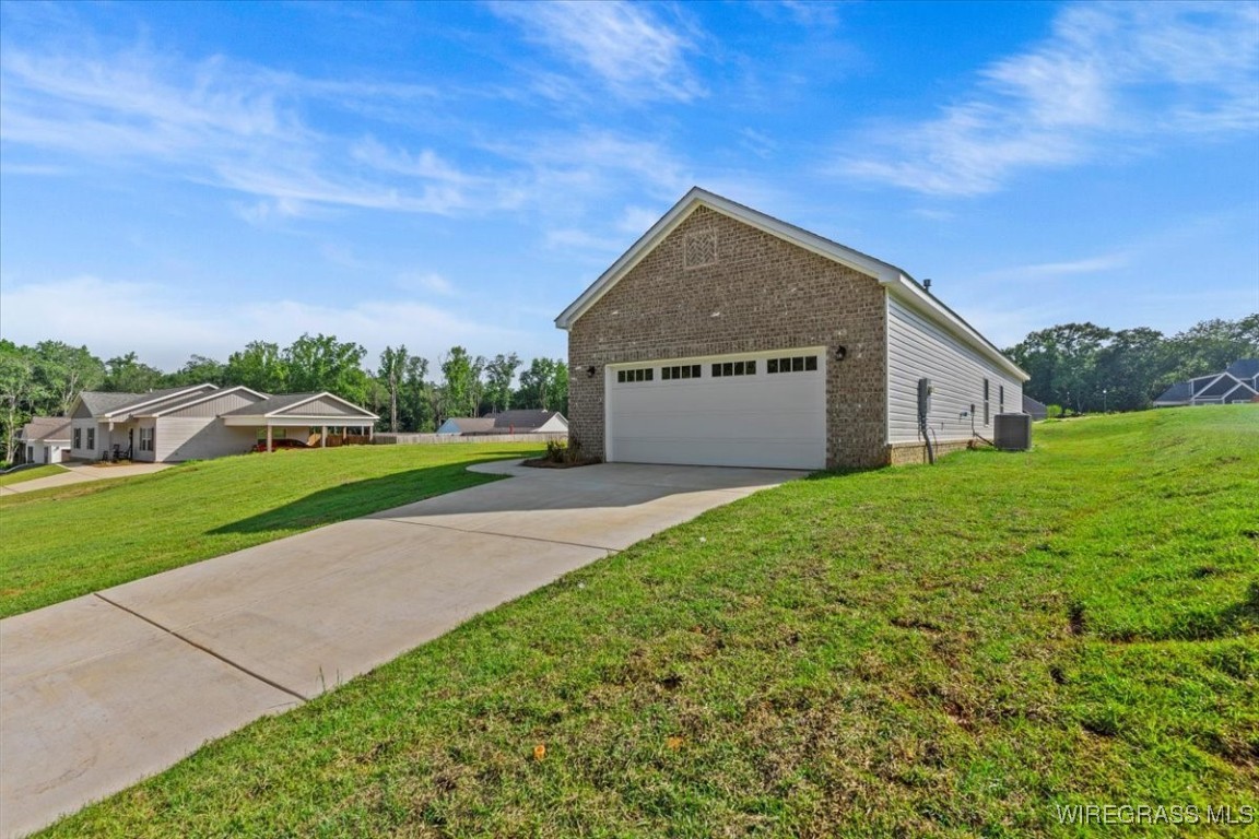 106 Neenan Drive
