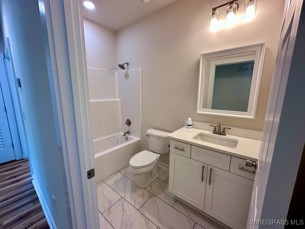 104 Neenan Drive