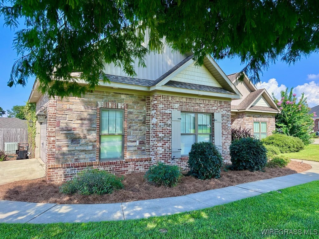 206 Sonya Drive