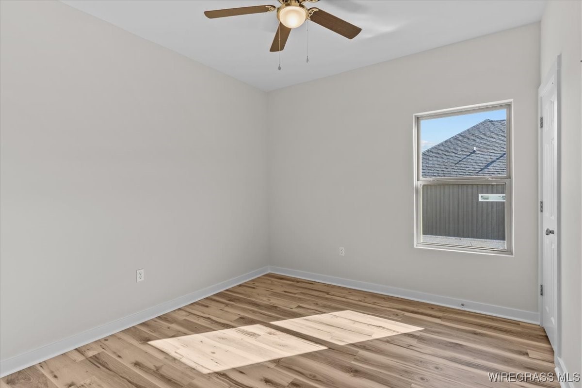 105 HAND Lane
