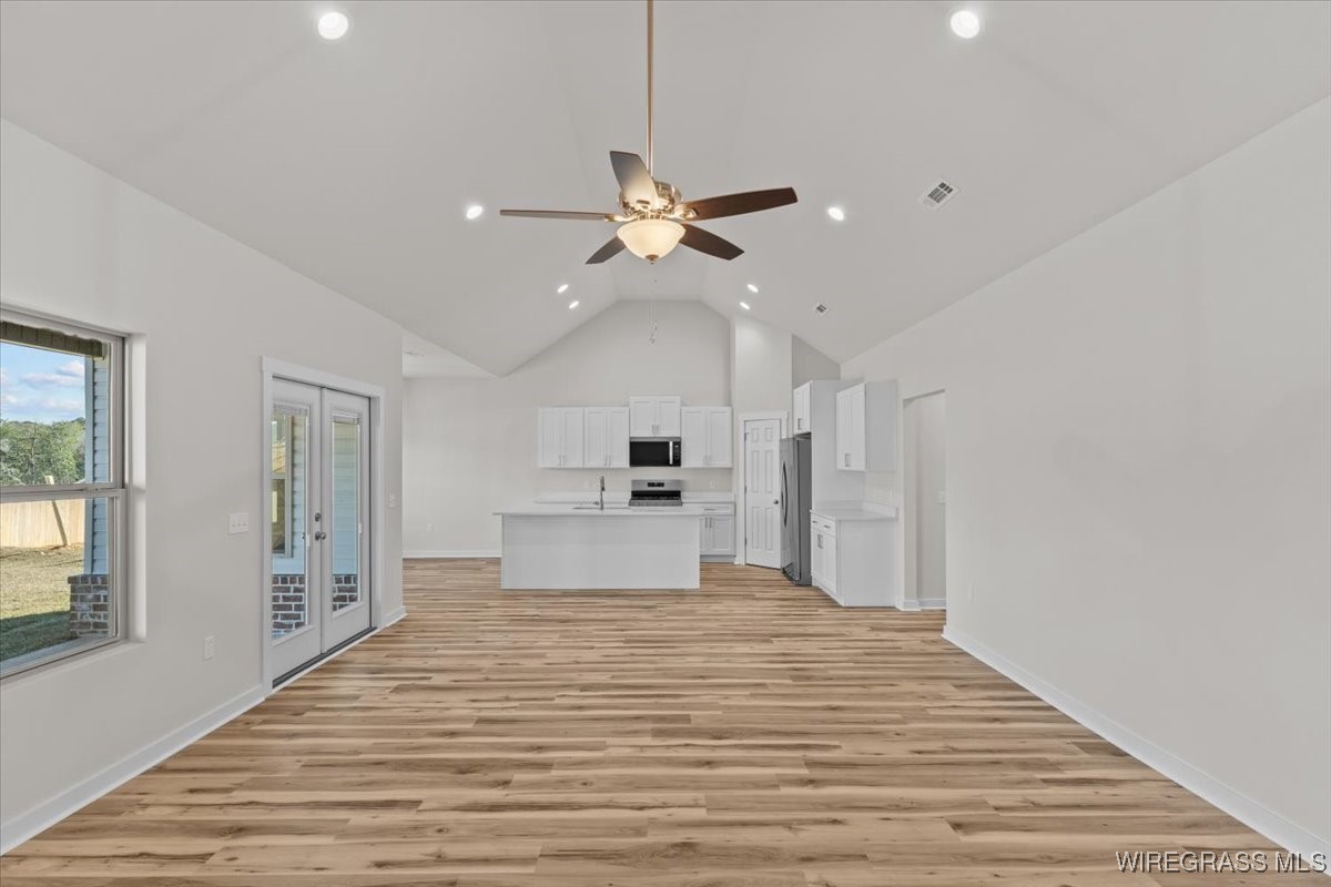 105 HAND Lane