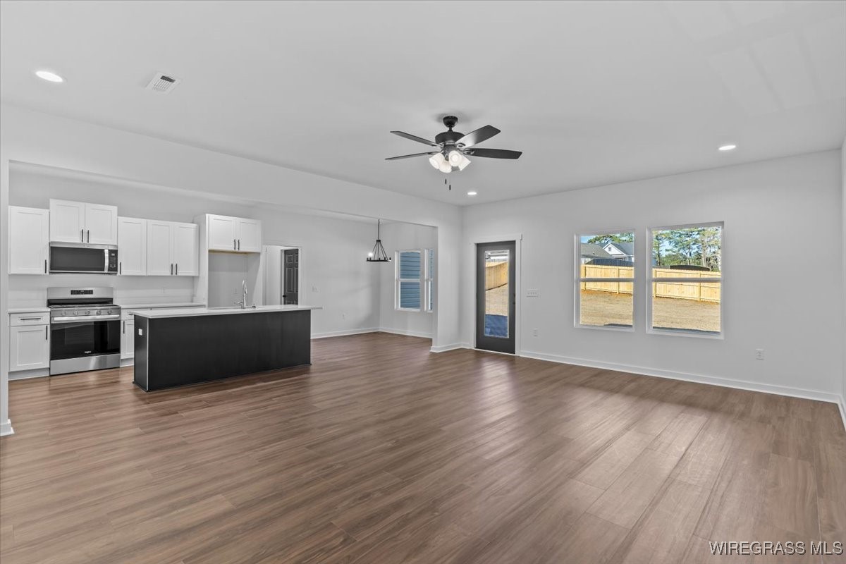 205 CONNEWAY Court
