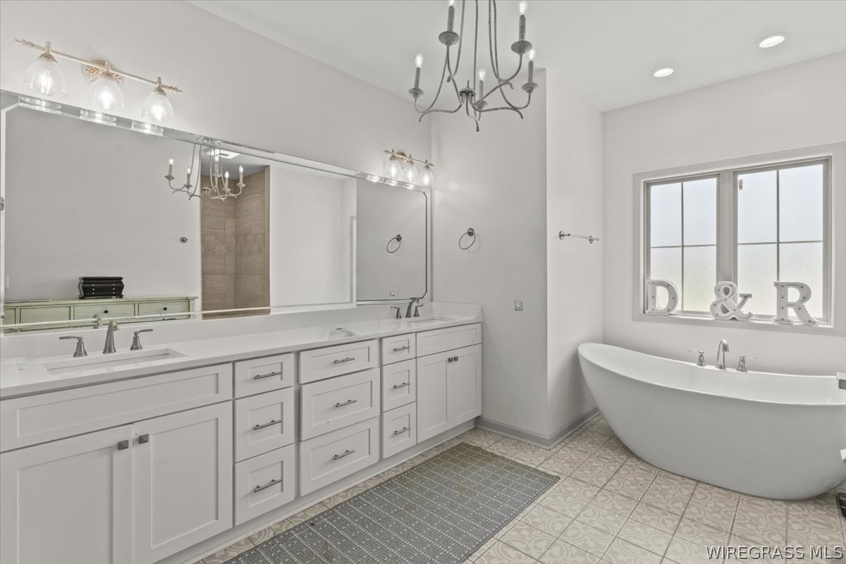 200 Central Park Circle