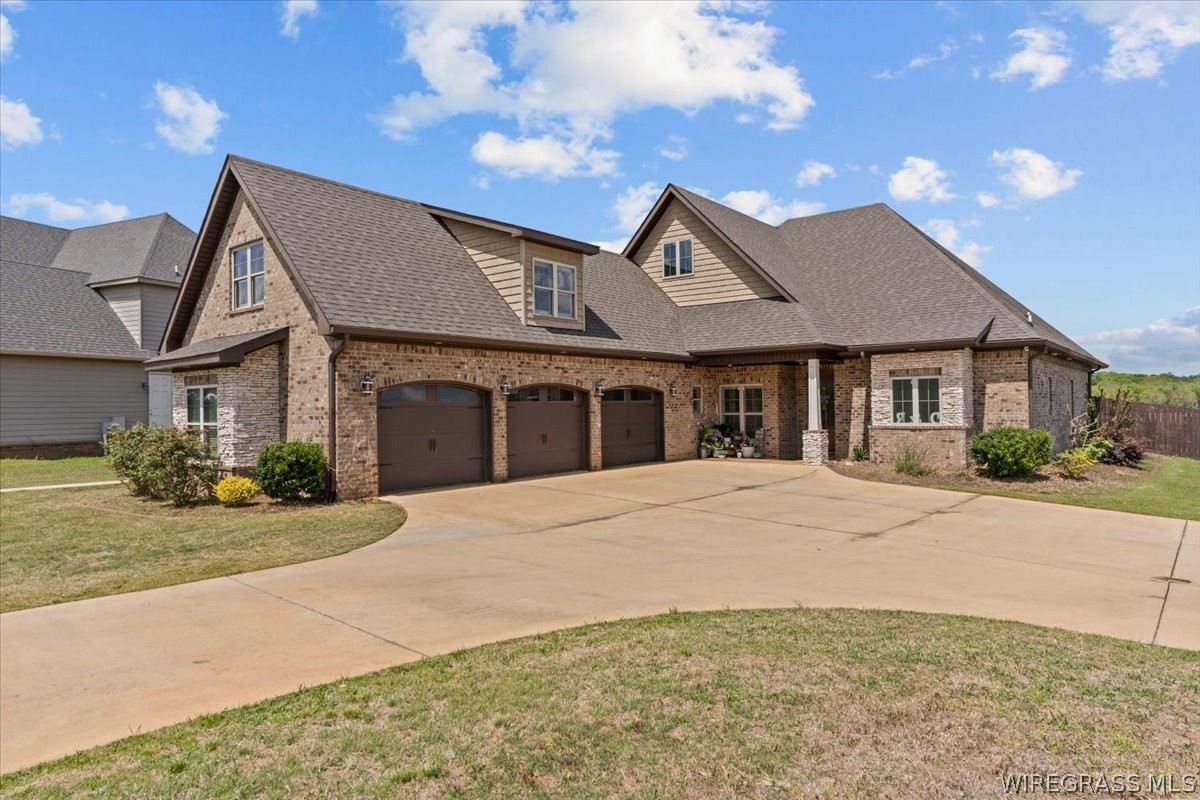 200 Central Park Circle