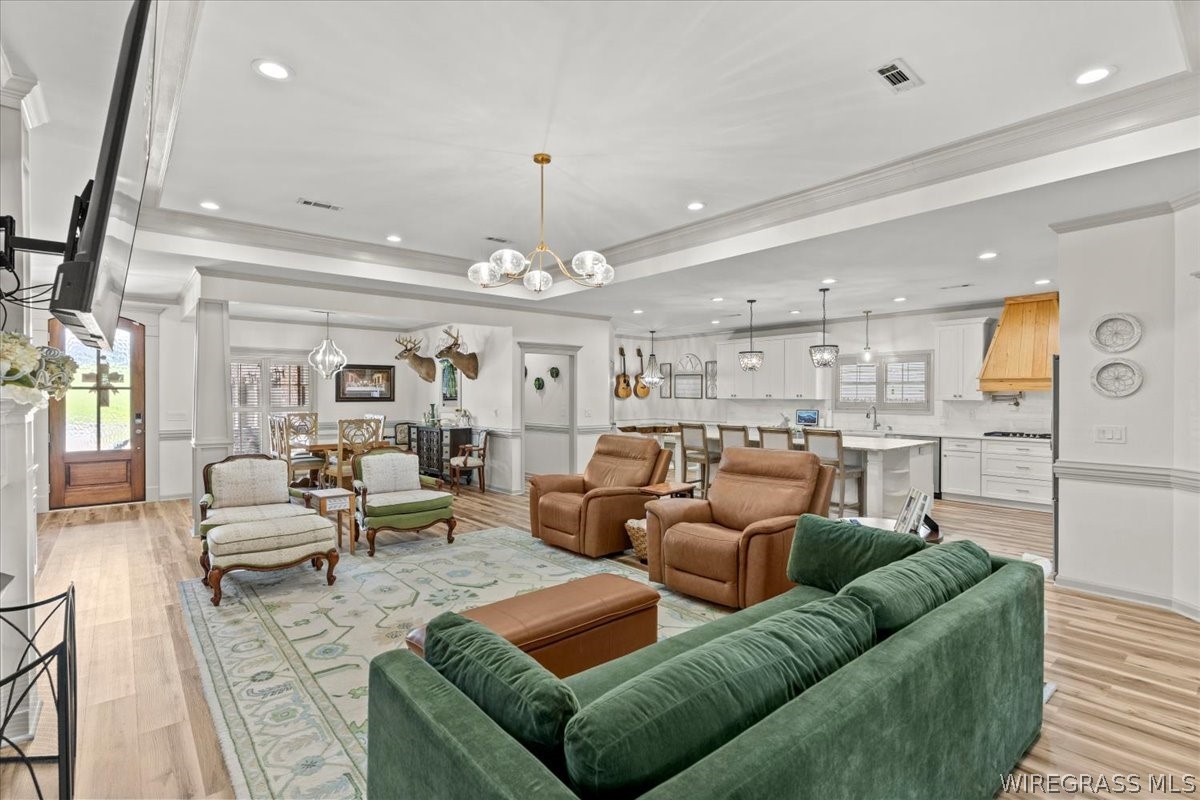 200 Central Park Circle