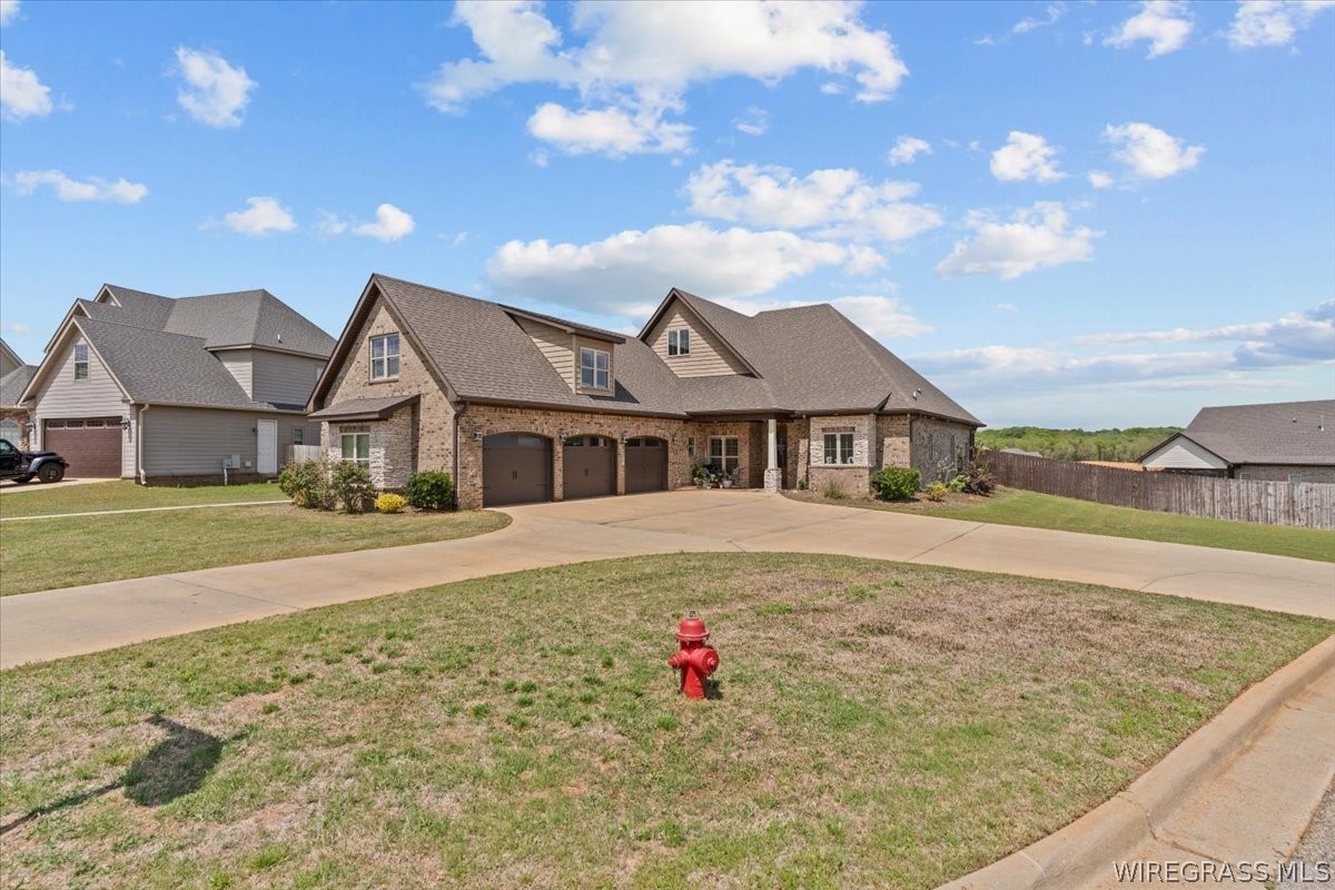 200 Central Park Circle