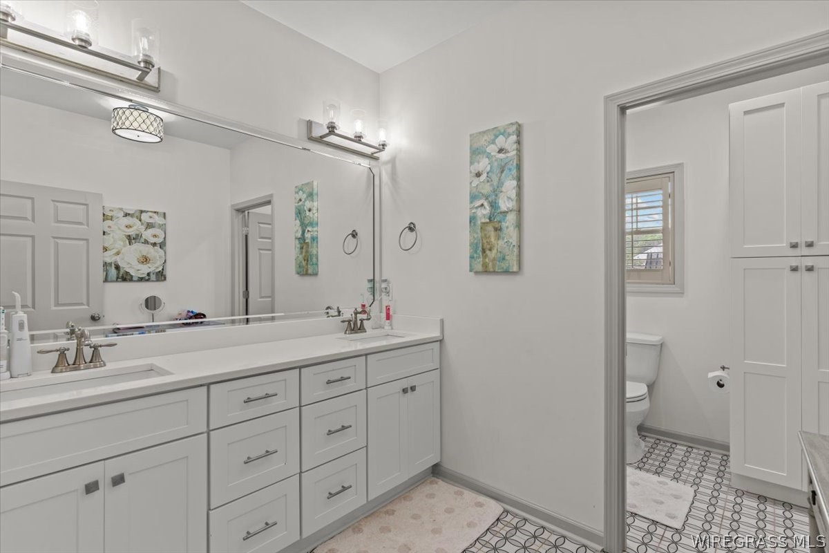 200 Central Park Circle