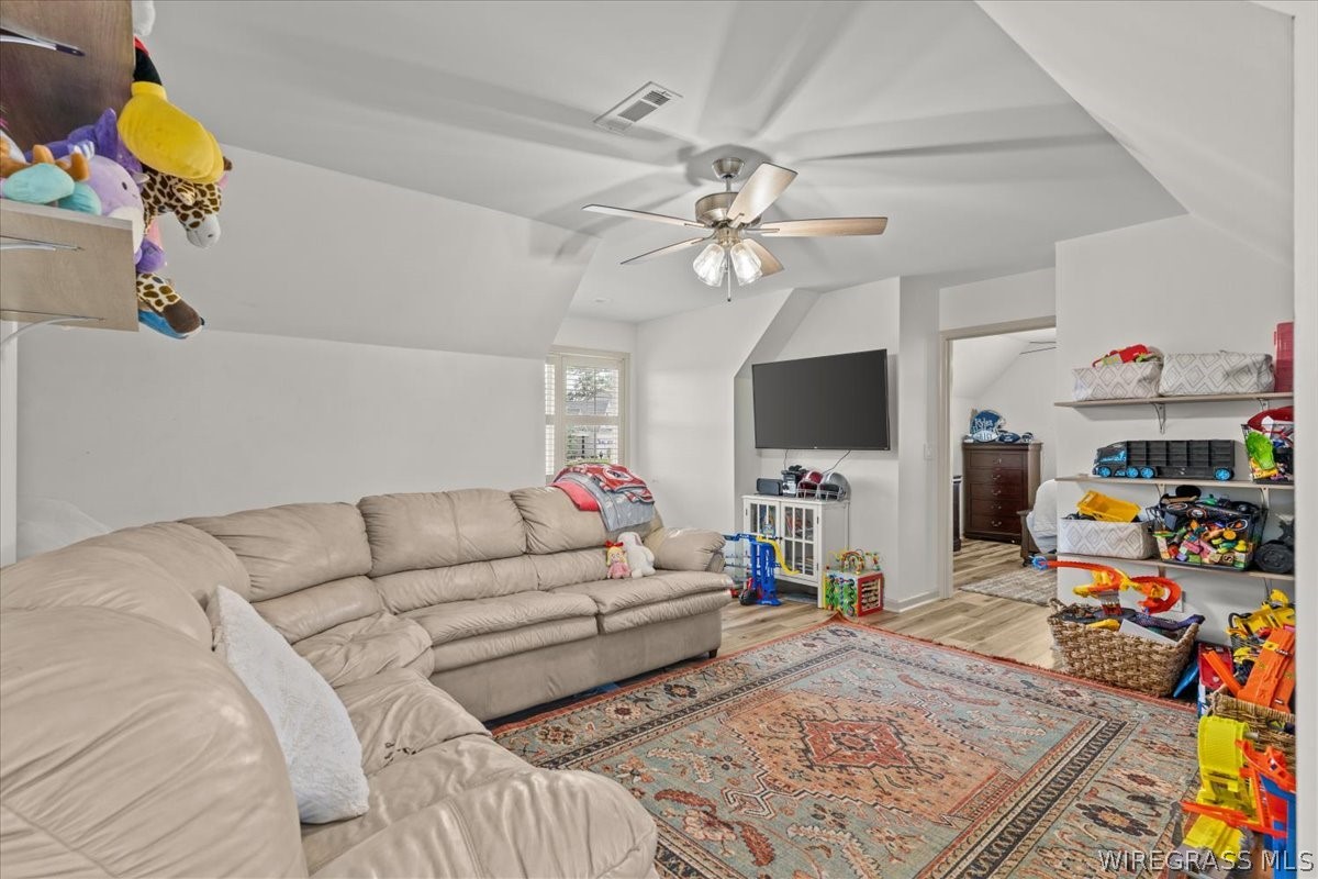 200 Central Park Circle