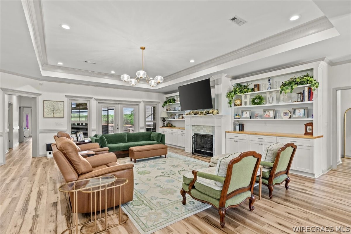 200 Central Park Circle