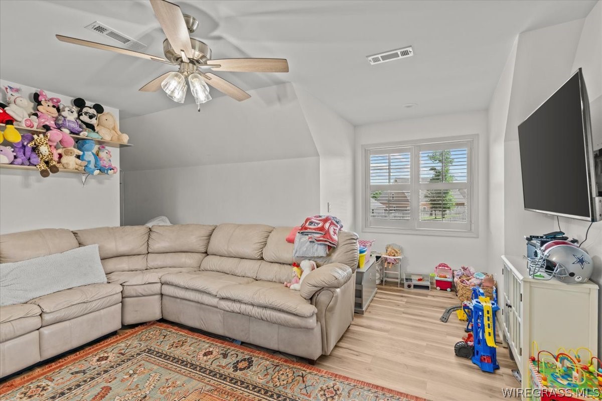 200 Central Park Circle