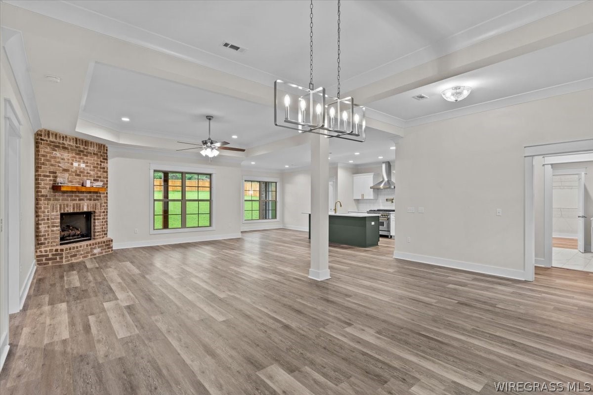 317 MULLHOLLAND Drive