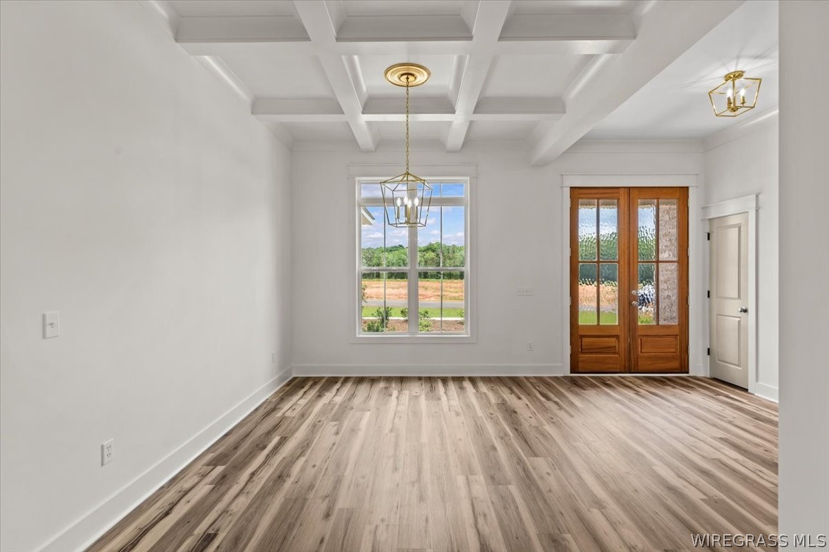 315 MULLHOLLAND Drive