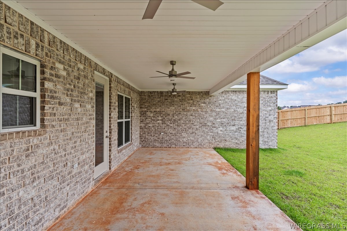 315 MULLHOLLAND Drive