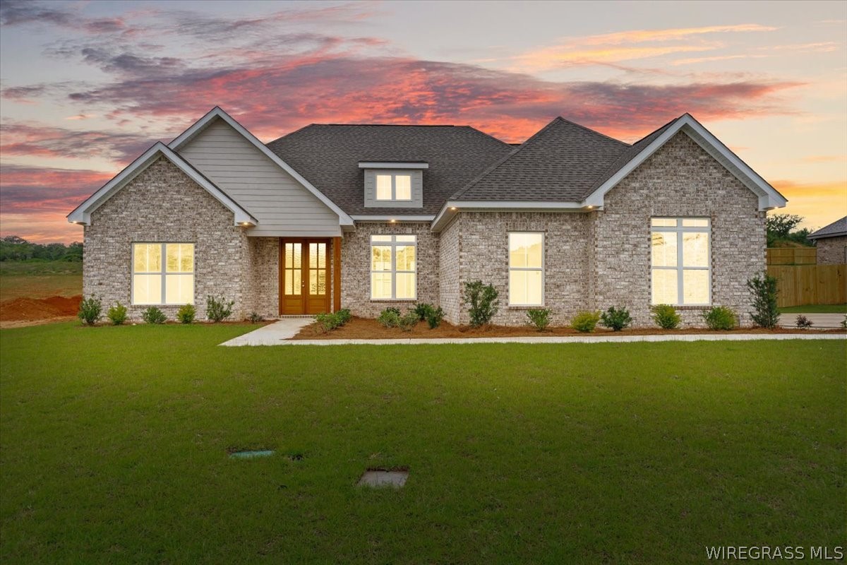 315 MULLHOLLAND Drive