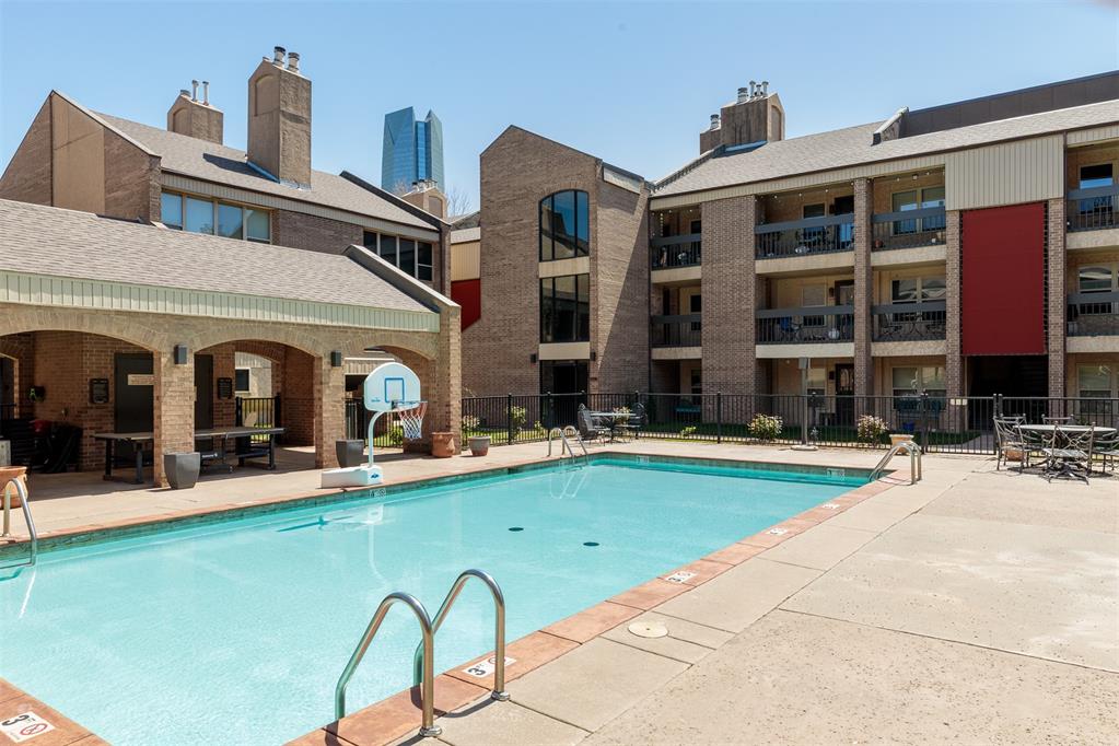 600 NW 4th Street Unit: 119N