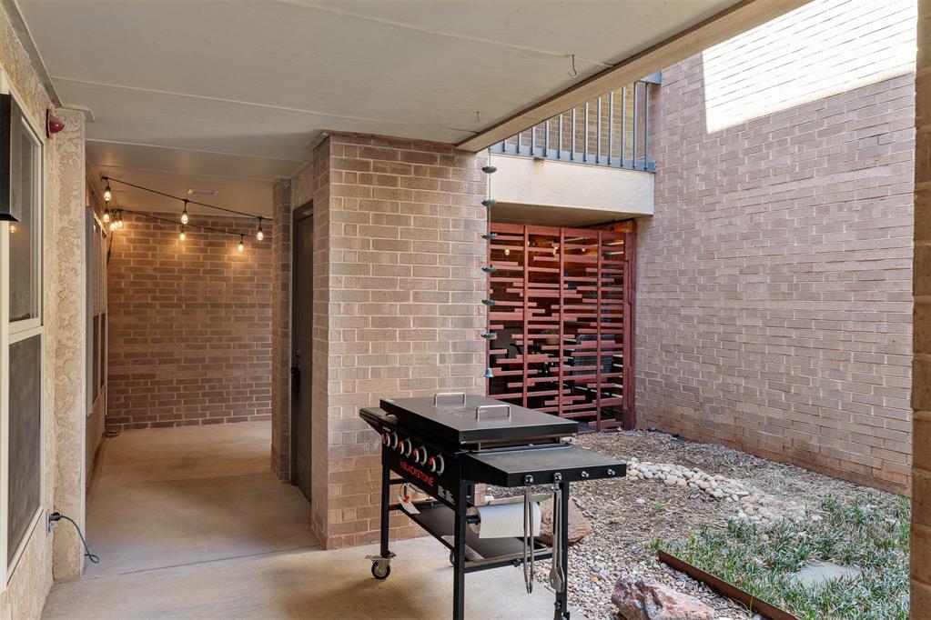 600 NW 4th Street Unit: 119N