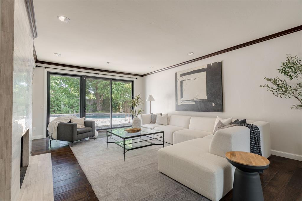 3625 Meadow Lark Lane