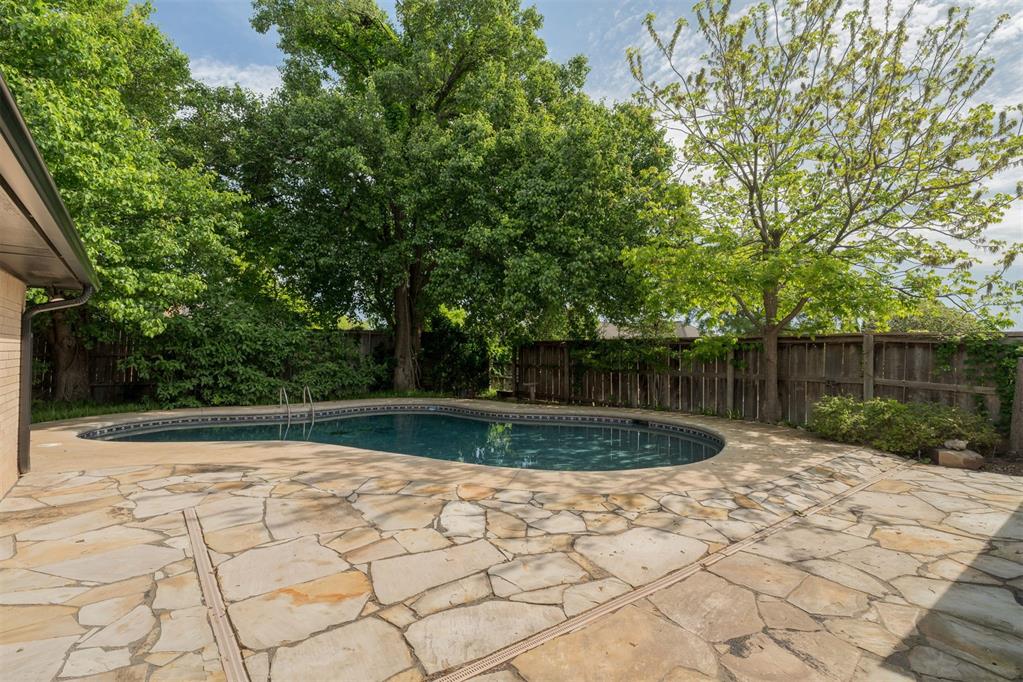 3625 Meadow Lark Lane