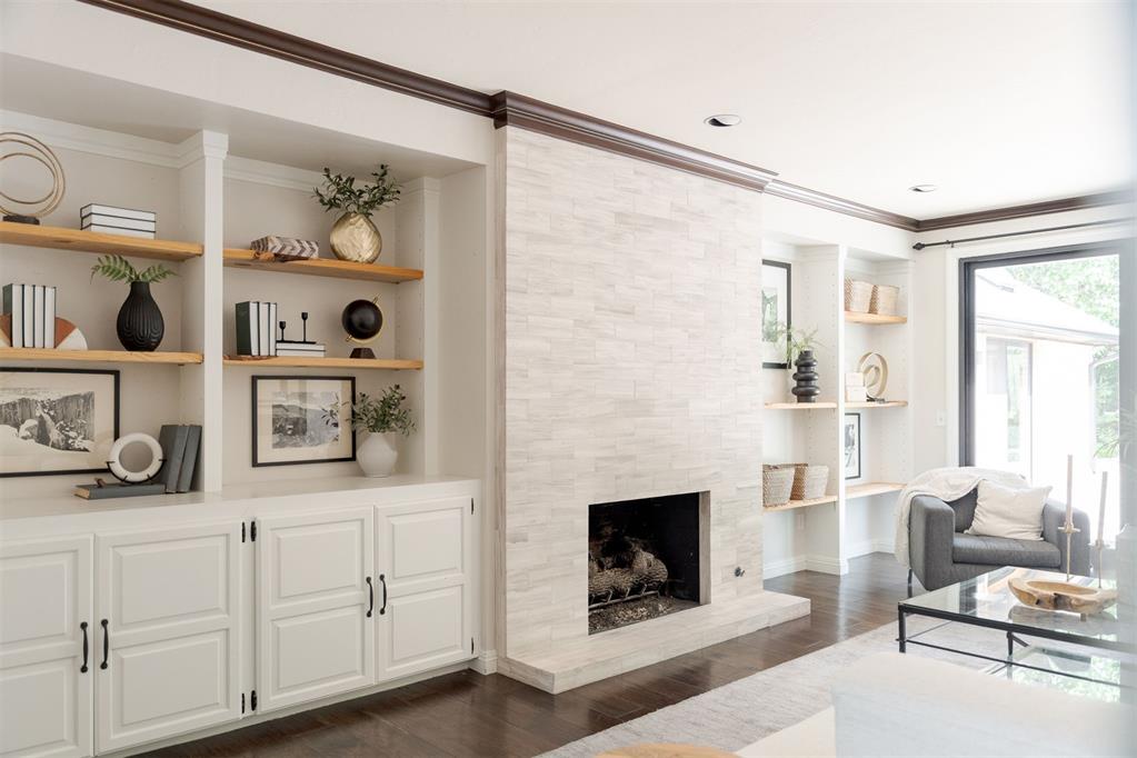 3625 Meadow Lark Lane