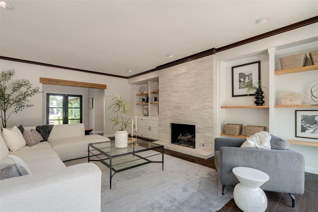 3625 Meadow Lark Lane