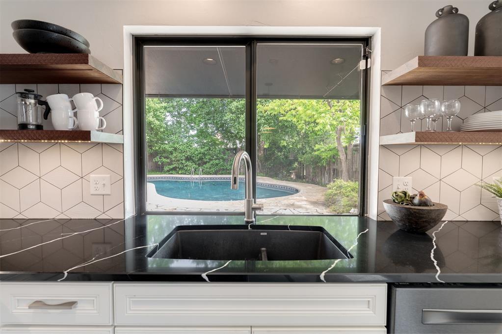 3625 Meadow Lark Lane