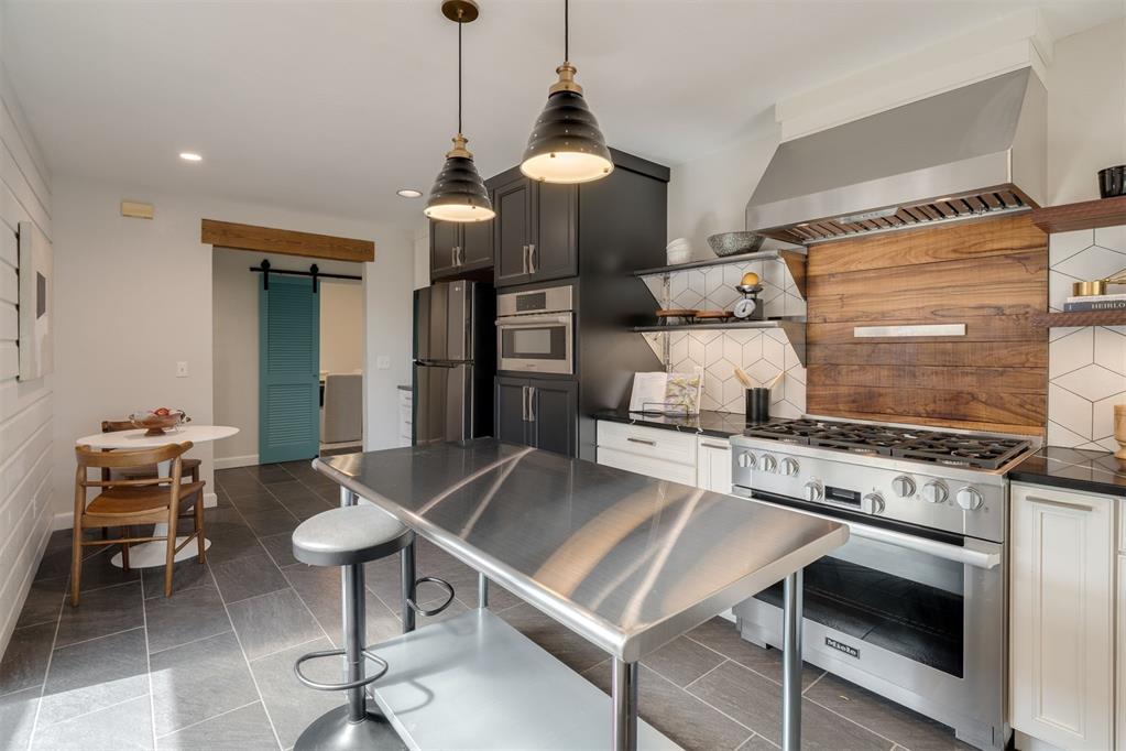 3625 Meadow Lark Lane