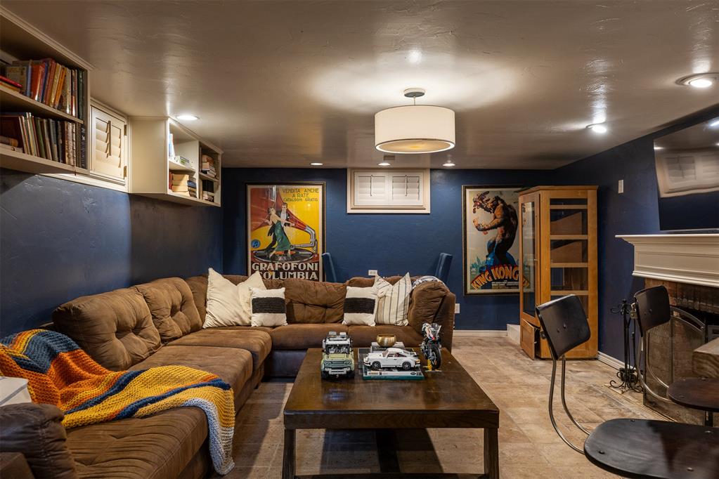908 NW 39th Street