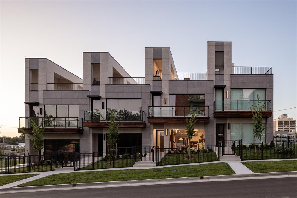 907 NW 9th Street Unit: B