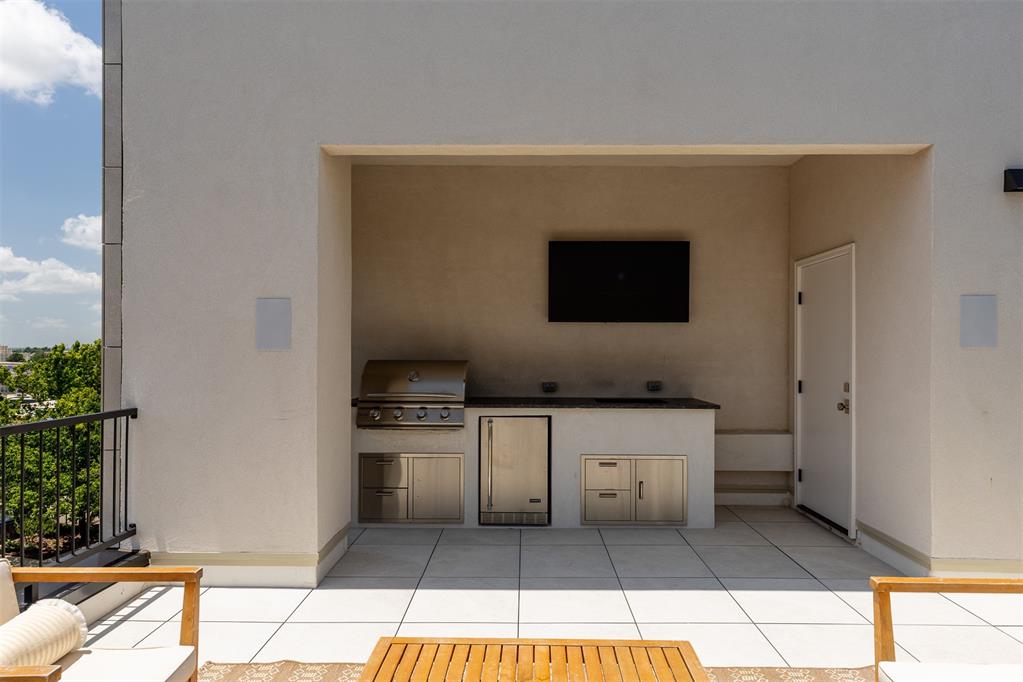 907 NW 9th Street Unit: B
