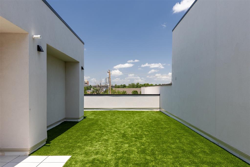 907 NW 9th Street Unit: B