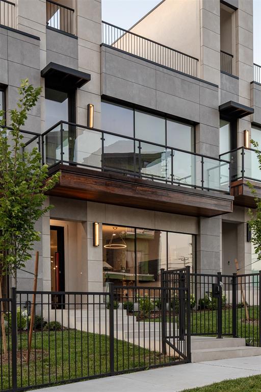 907 NW 9th Street Unit: B