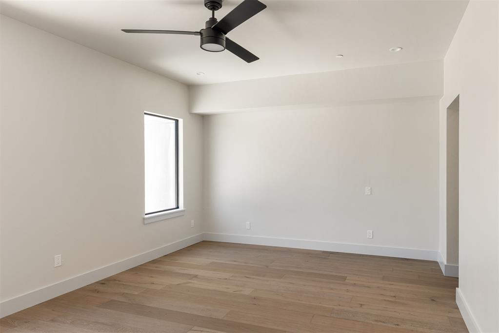 907 NW 9th Street Unit: B