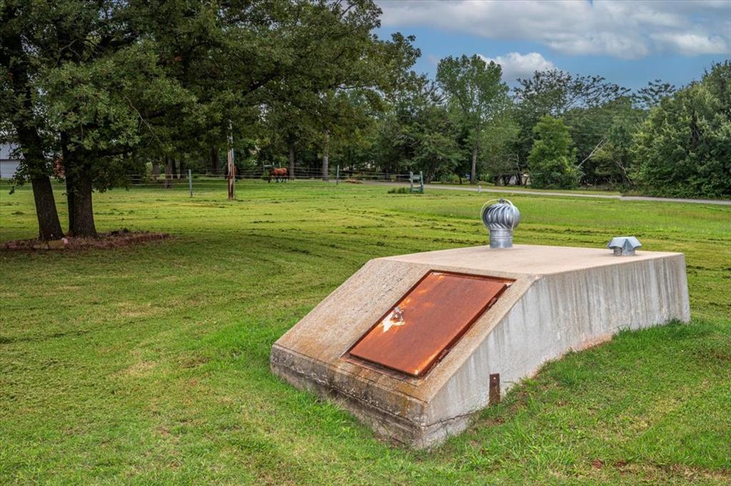 3709 Northwestern Drive