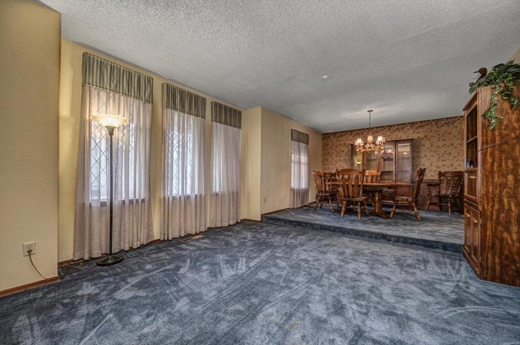 3709 Northwestern Drive