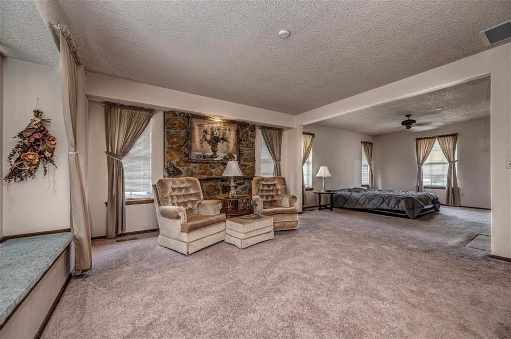 3709 Northwestern Drive