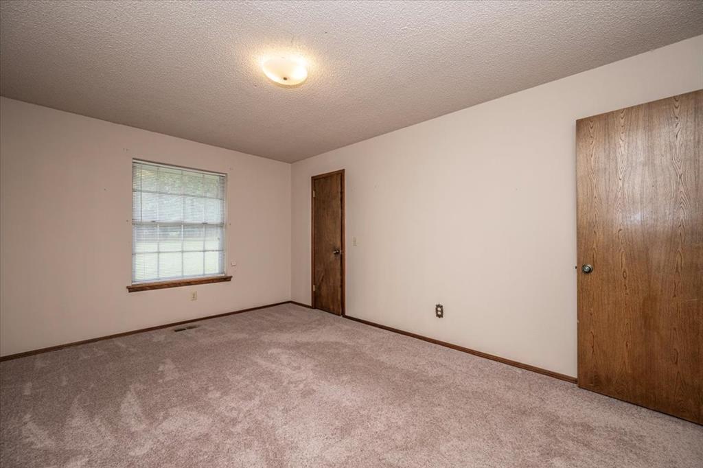 3709 Northwestern Drive