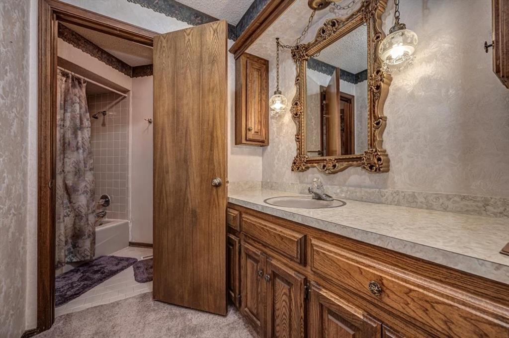 3709 Northwestern Drive