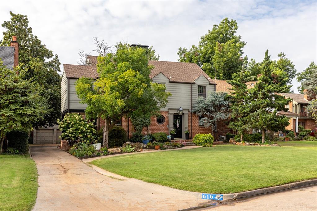 616 NW 39th Drive