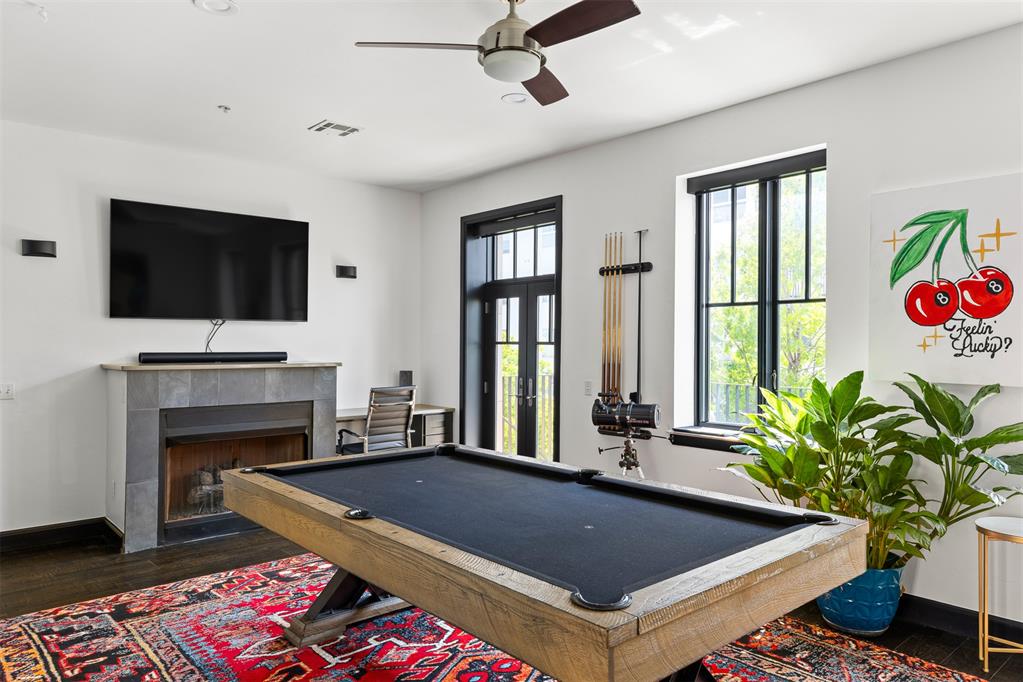 115 NE 3rd Street
