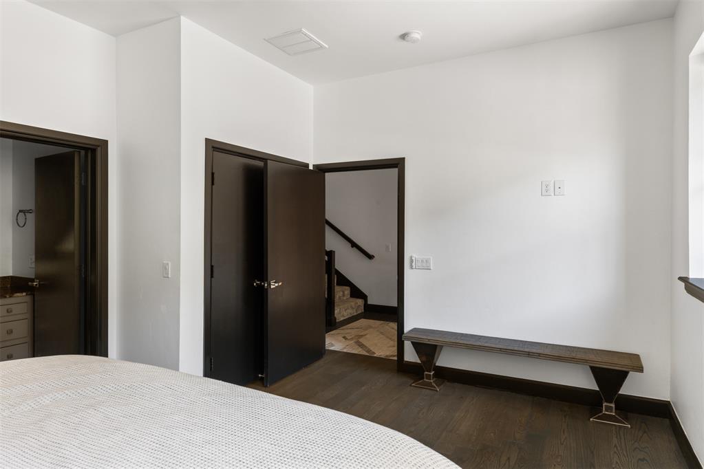 109 NE 3rd Street