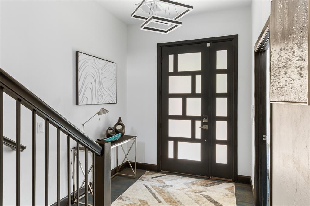 109 NE 3rd Street