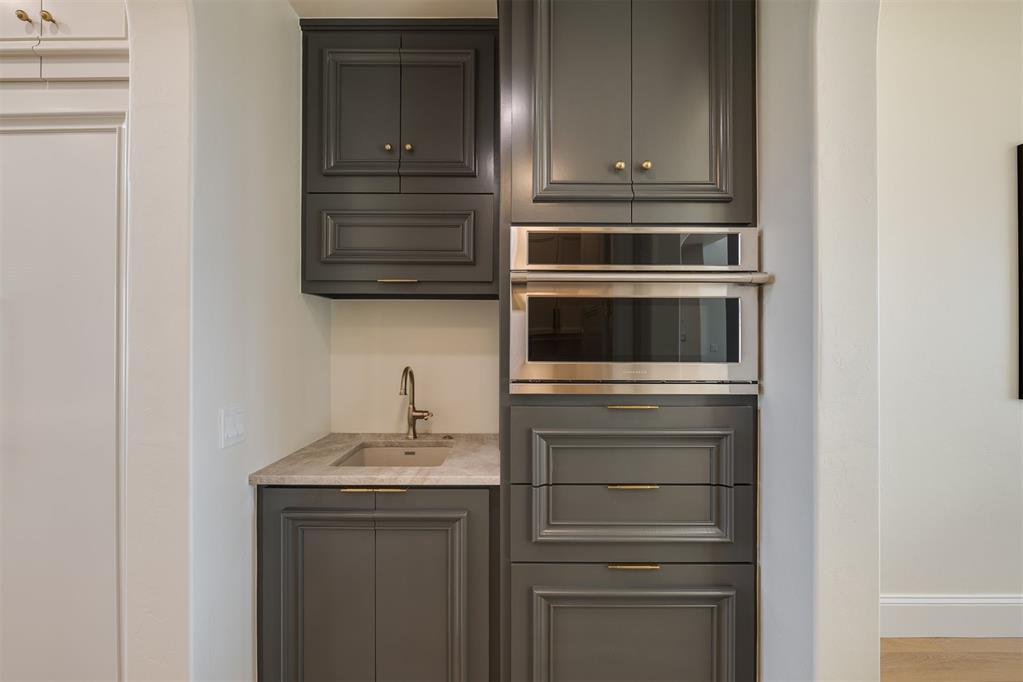 14700 Chamberry Drive