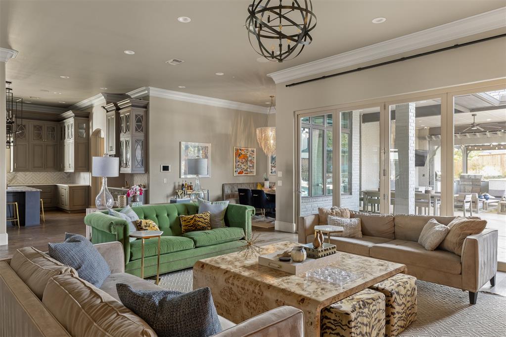 5001 Water Oak Way