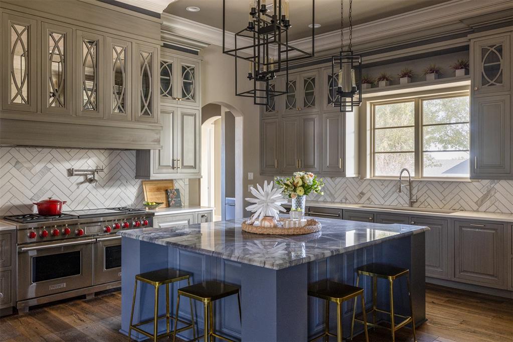 5001 Water Oak Way