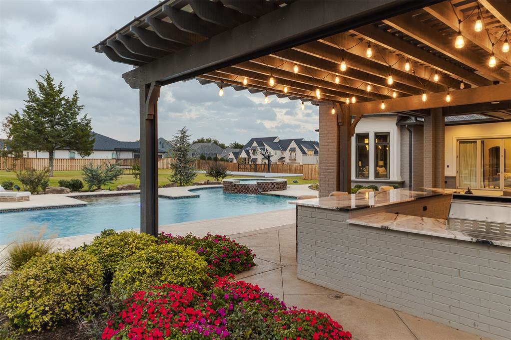 5001 Water Oak Way