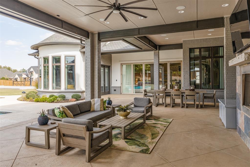 5001 Water Oak Way
